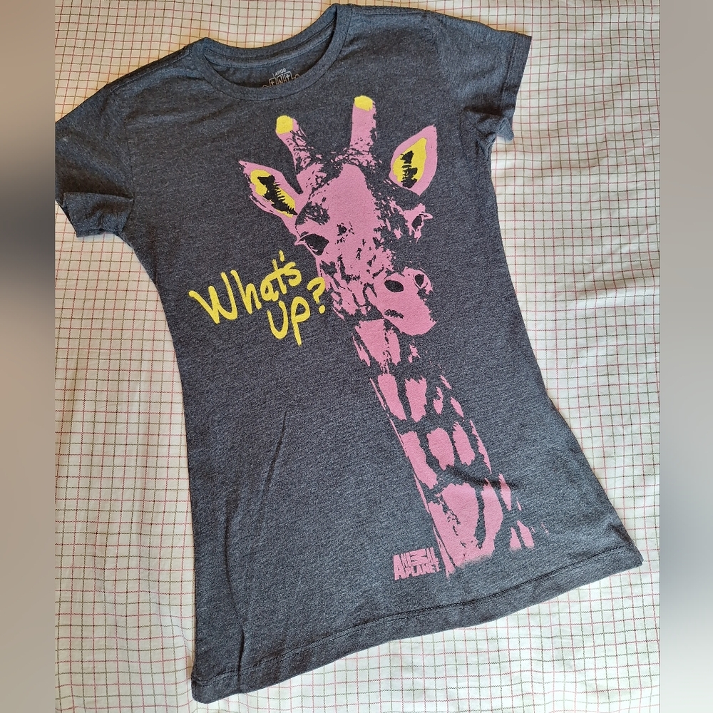 Giraffe t-shirt